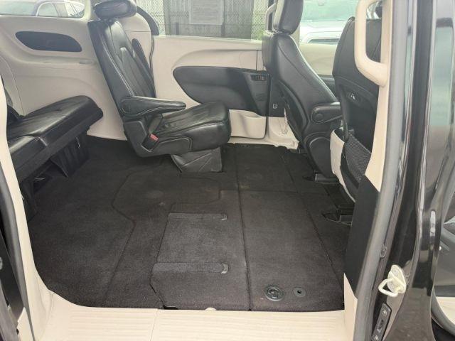Chrysler Pacifica Touring L FWD 2022
