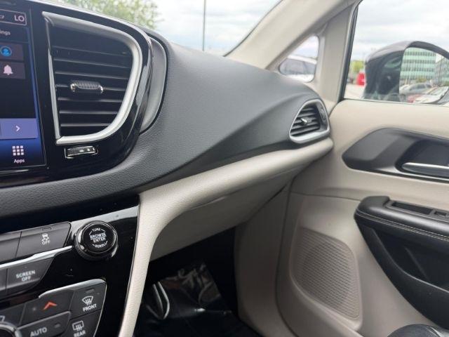 Chrysler Pacifica Touring L FWD 2022