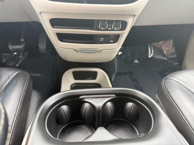 Chrysler Pacifica Touring L FWD 2022