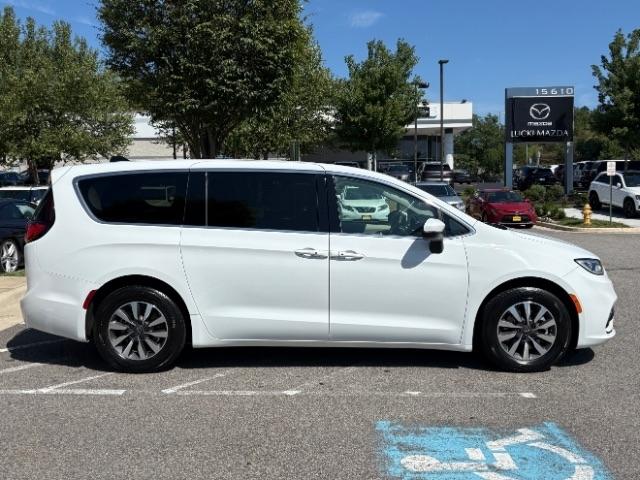 Chrysler Pacifica Hybrid Touring L FWD 2023