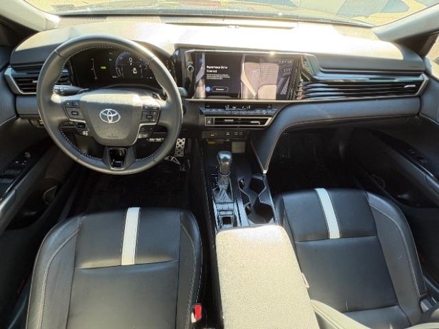 Toyota Camry XLE (Natl) 2025