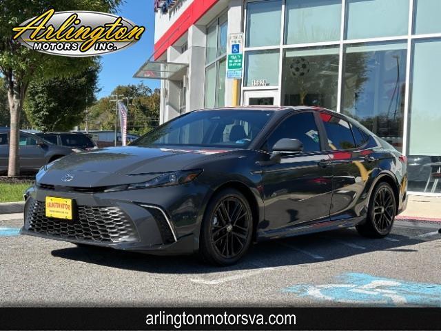 2025 Toyota Camry LE (Natl)