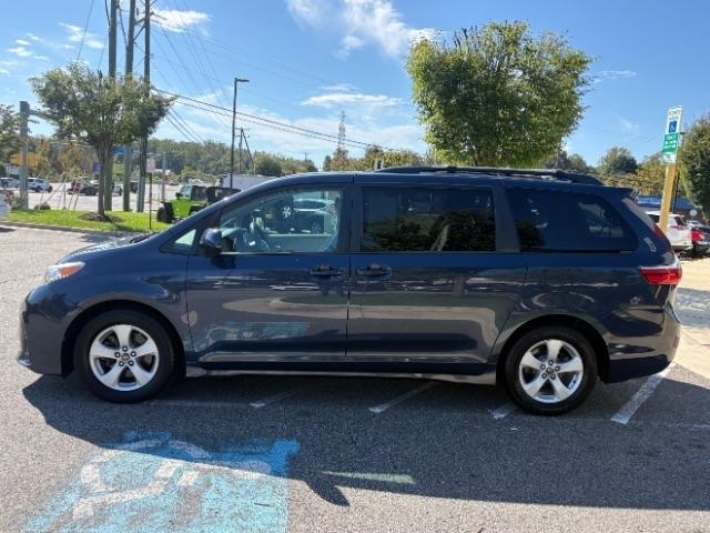 Toyota Sienna LE FWD 8-Passenger (Natl) 2019