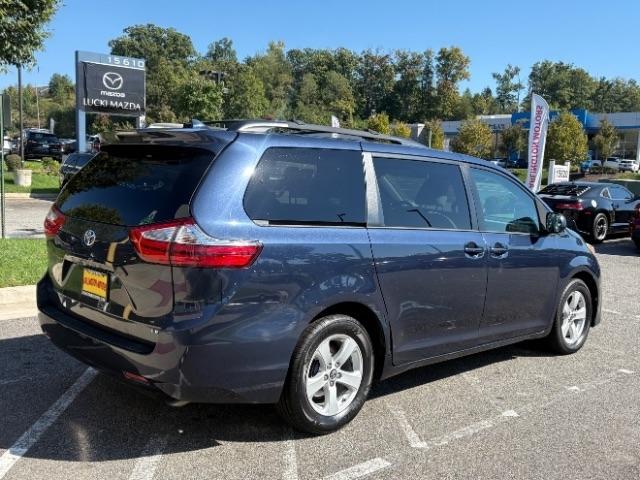 Toyota Sienna LE FWD 8-Passenger (Natl) 2019