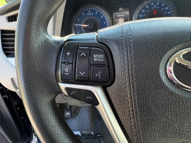Toyota Sienna LE FWD 8-Passenger (Natl) 2019