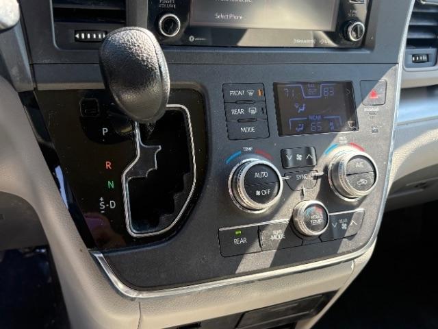 Toyota Sienna LE FWD 8-Passenger (Natl) 2019