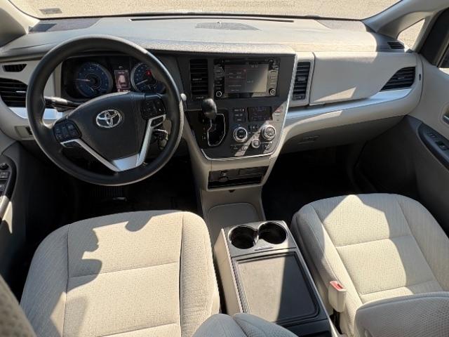 Toyota Sienna LE FWD 8-Passenger (Natl) 2019