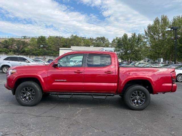 Toyota Tacoma 2WD TRD Off Road Double Cab 5' Bed V6 AT (Natl) 2022
