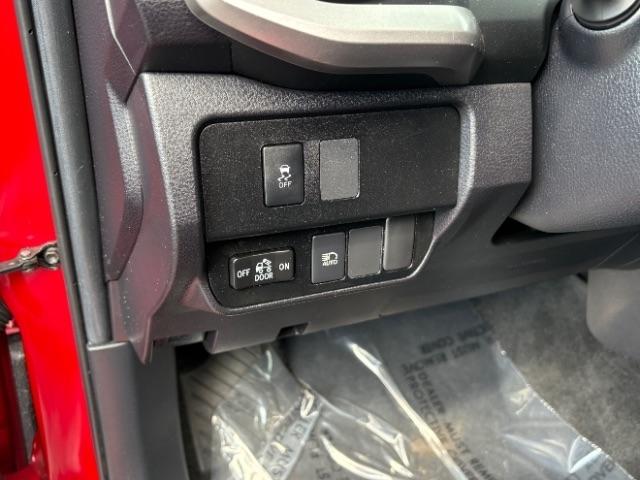 Toyota Tacoma 2WD TRD Off Road Double Cab 5' Bed V6 AT (Natl) 2022