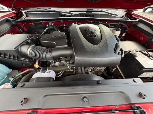 Toyota Tacoma 2WD TRD Off Road Double Cab 5' Bed V6 AT (Natl) 2022