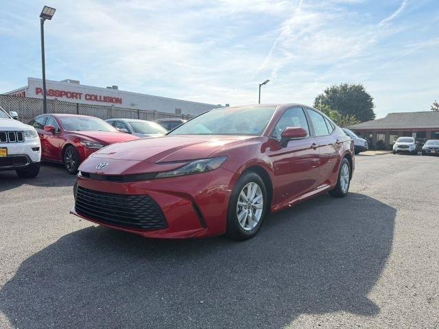 Toyota Camry XLE (Natl) 2025