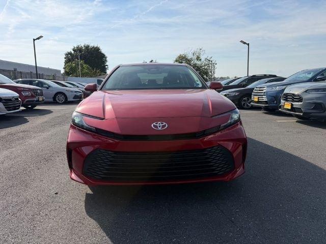 Toyota Camry XLE (Natl) 2025