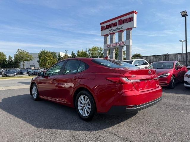 Toyota Camry XLE (Natl) 2025