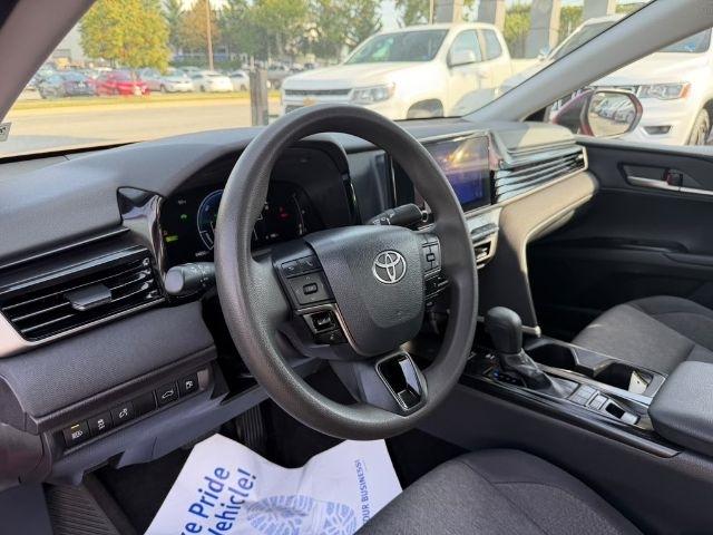 Toyota Camry XLE (Natl) 2025