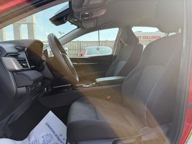 Toyota Camry XLE (Natl) 2025