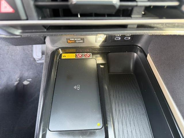 Toyota Camry XLE (Natl) 2025
