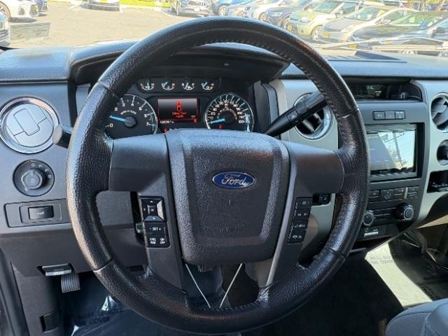 Ford F-150 2WD SuperCrew 145" Platinum 2011