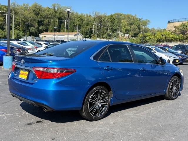 Toyota Camry 4dr Sdn I4 Auto SE w/Special Edition Pkg (Natl) 2016