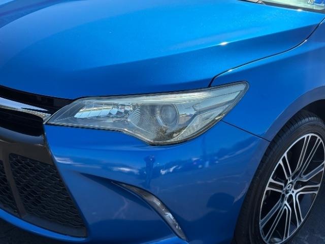 Toyota Camry 4dr Sdn I4 Auto SE w/Special Edition Pkg (Natl) 2016