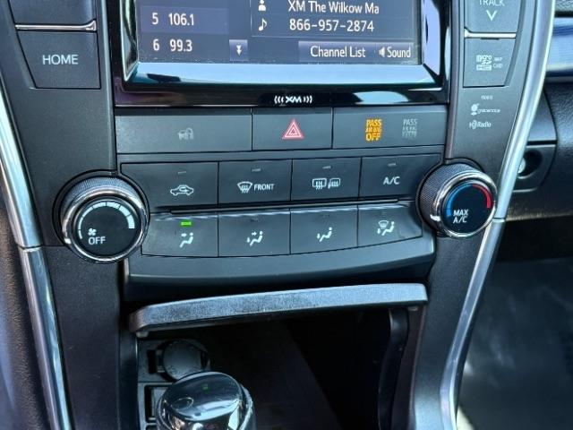 Toyota Camry 4dr Sdn I4 Auto SE w/Special Edition Pkg (Natl) 2016
