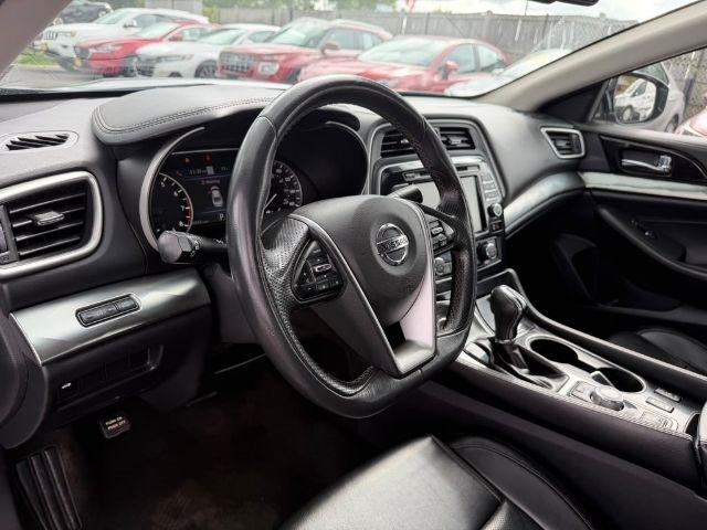 Nissan Maxima SV 3.5L 2020