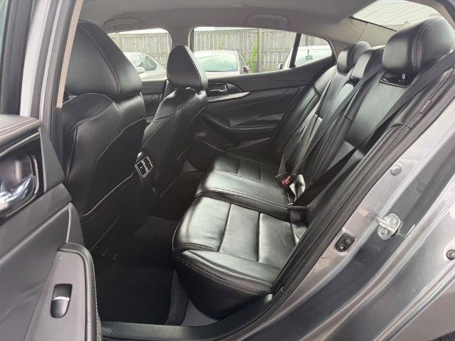 Nissan Maxima SV 3.5L 2020