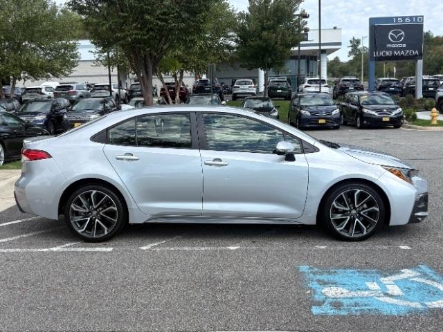 Toyota Corolla SE Nightshade CVT (Natl) 2022