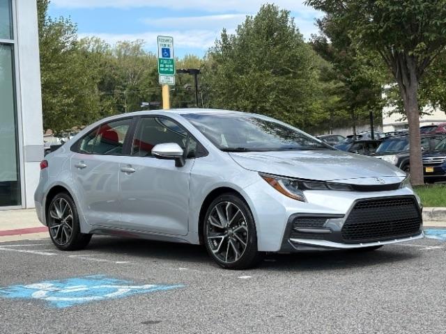 Toyota Corolla SE Nightshade CVT (Natl) 2022