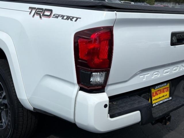 Toyota Tacoma 2WD TRD Off Road Double Cab 5' Bed V6 AT (Natl) 2019