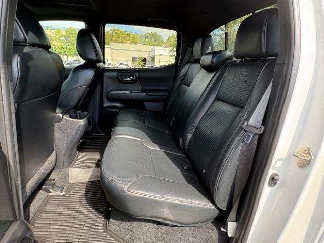 Toyota Tacoma 2WD TRD Off Road Double Cab 5' Bed V6 AT (Natl) 2019