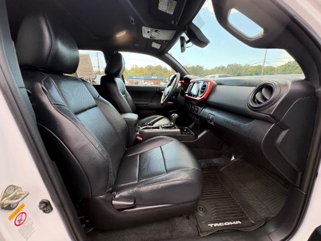 Toyota Tacoma 2WD TRD Off Road Double Cab 5' Bed V6 AT (Natl) 2019