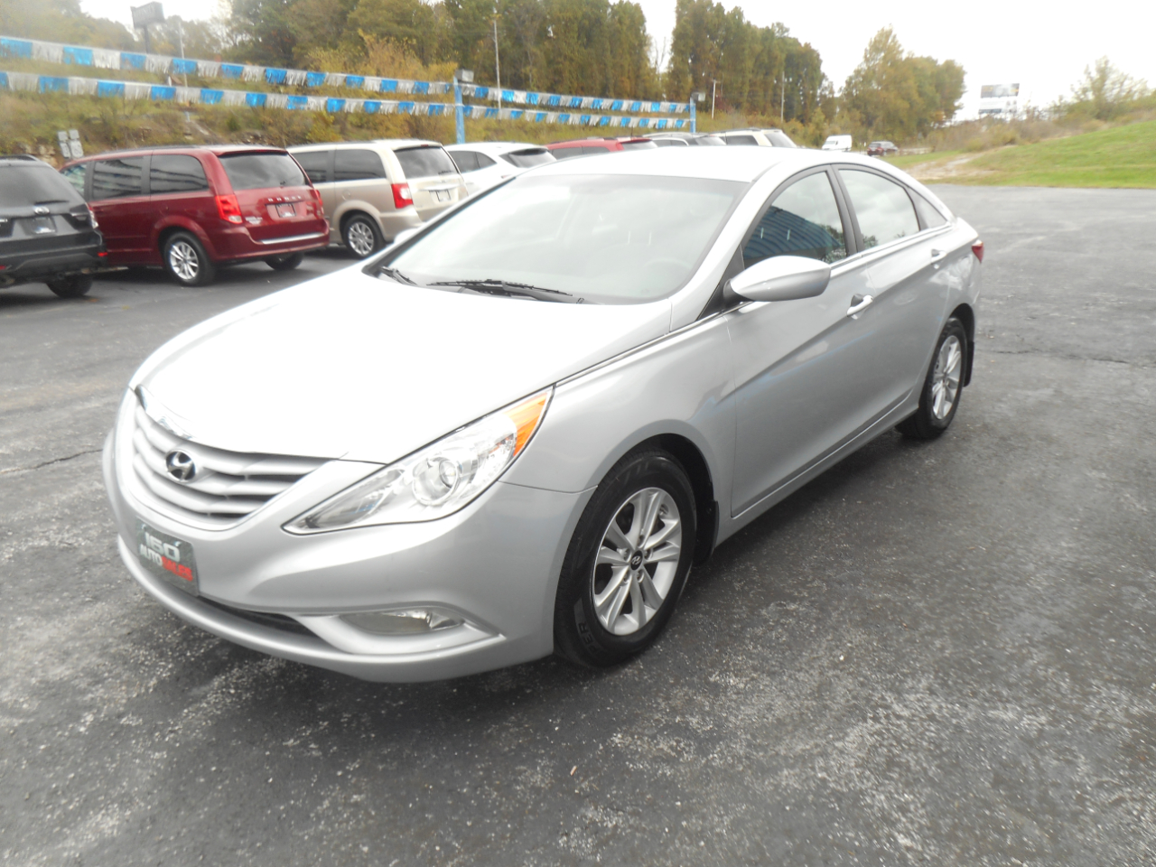 Hyundai Sonata 4dr Sdn 2.4L Auto GLS 2013 Hyundai Sonata 4dr Sdn 2.4L Auto GLS 2013