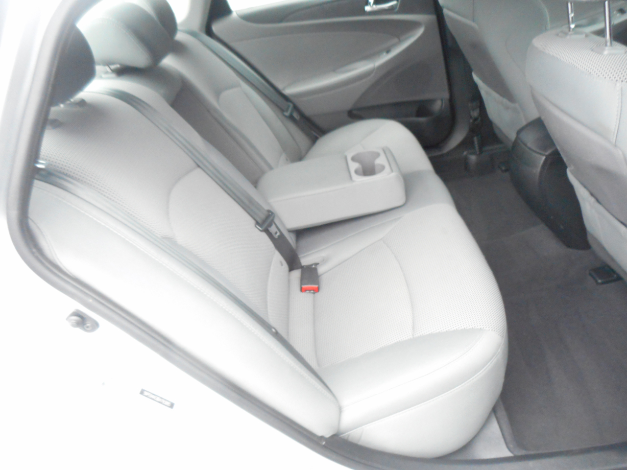 Hyundai Sonata 4dr Sdn 2.4L Auto GLS 2013 Hyundai Sonata 4dr Sdn 2.4L Auto GLS 2013