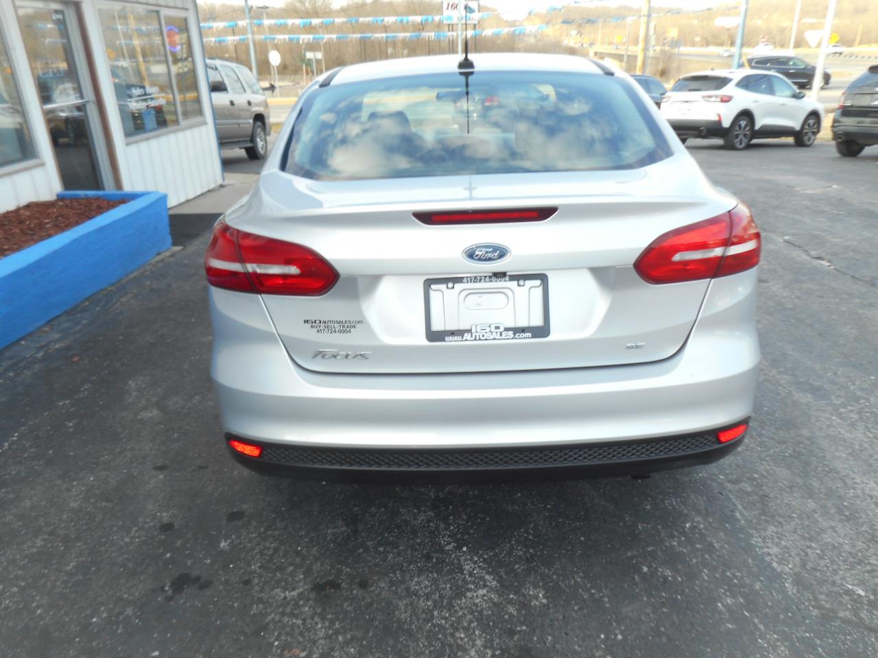 Ford Focus 4dr Sdn SE 2015