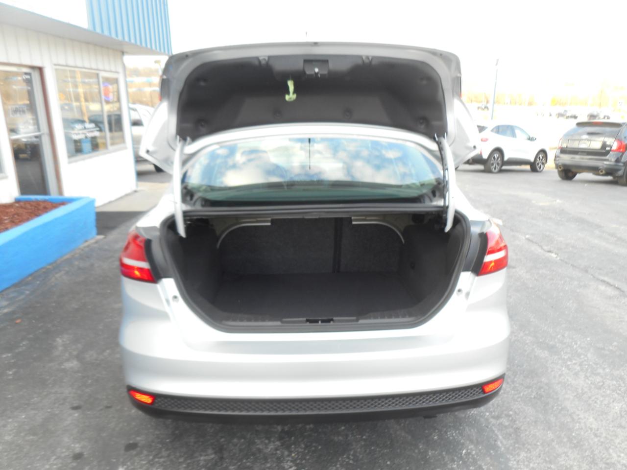 Ford Focus 4dr Sdn SE 2015