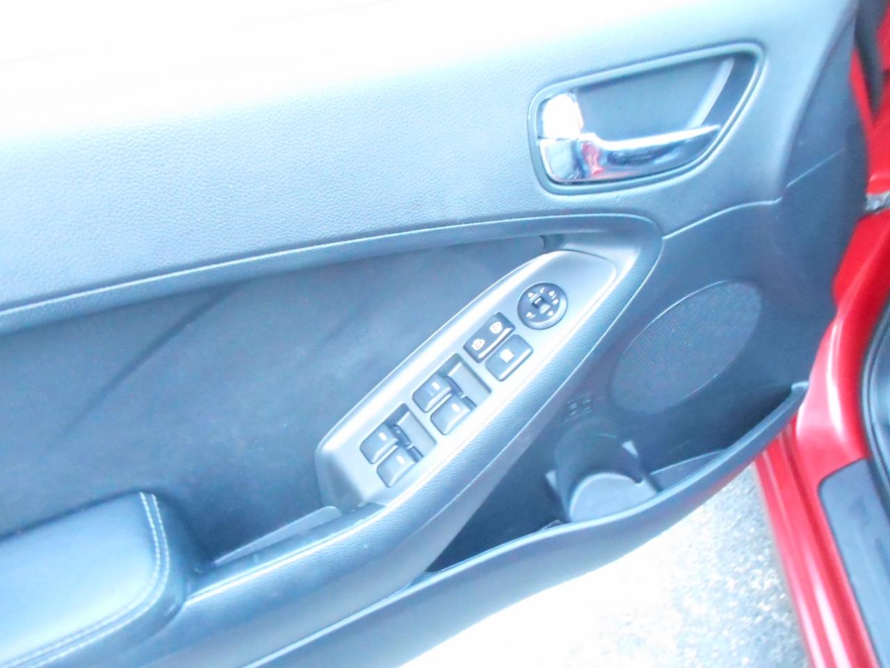 Kia Forte 4dr Sdn Auto LX 2015