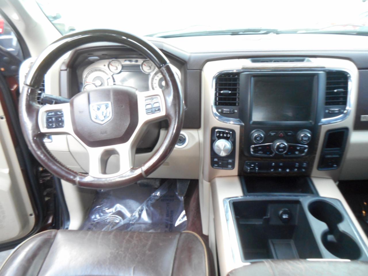 RAM 1500 4WD Crew Cab 140.5" Longhorn 2014