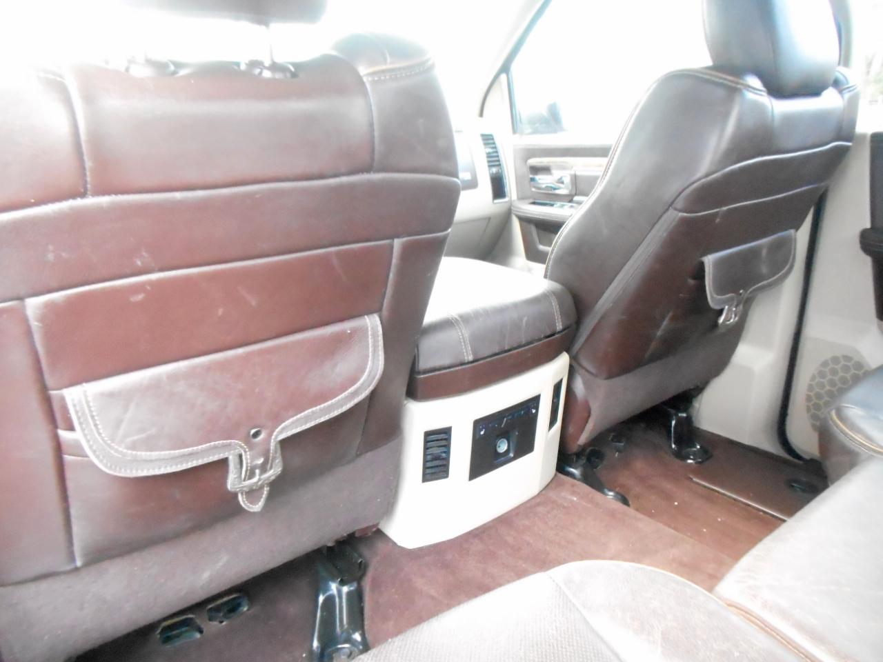 RAM 1500 4WD Crew Cab 140.5" Longhorn 2014