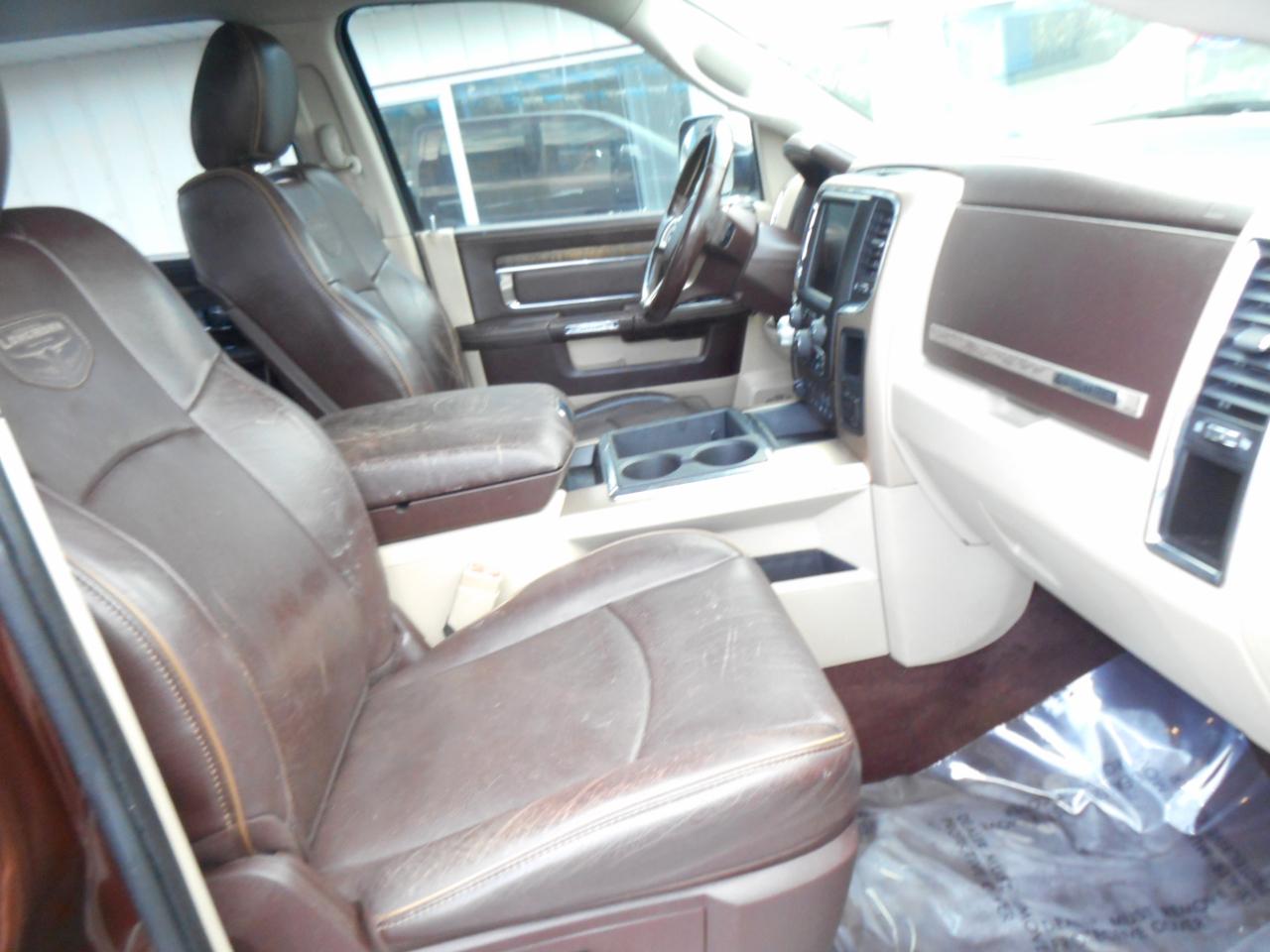 RAM 1500 4WD Crew Cab 140.5" Longhorn 2014