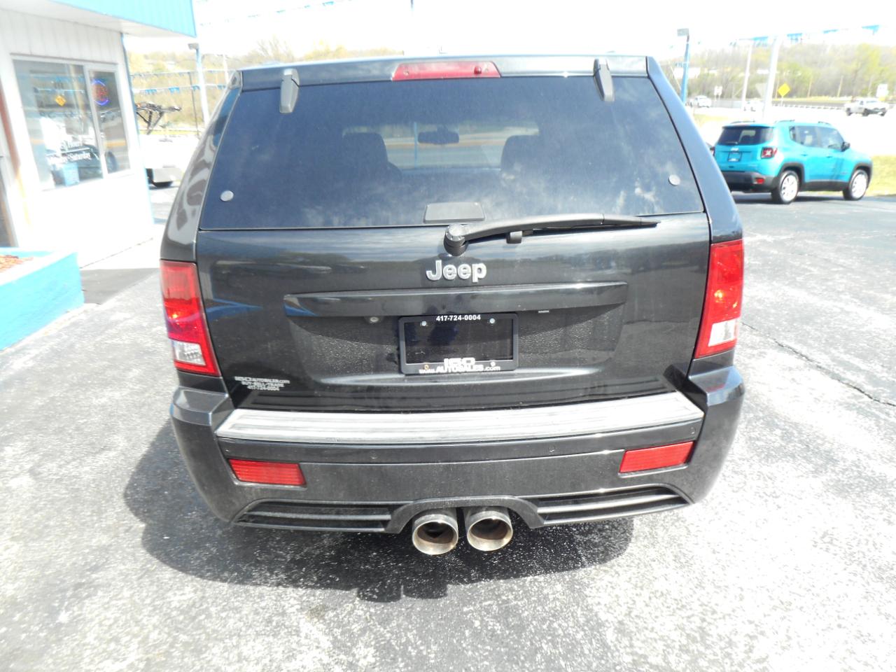 Jeep Grand Cherokee 4WD 4dr SRT8 2010