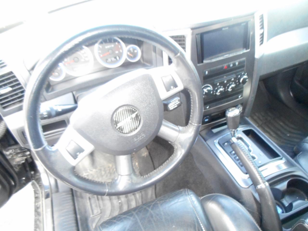 Jeep Grand Cherokee 4WD 4dr SRT8 2010