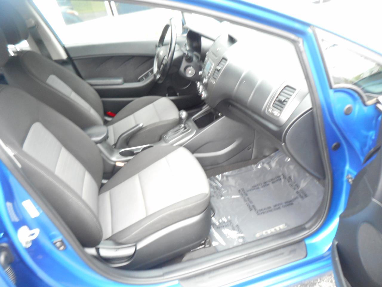 Kia Forte 4dr Sdn Auto EX 2015