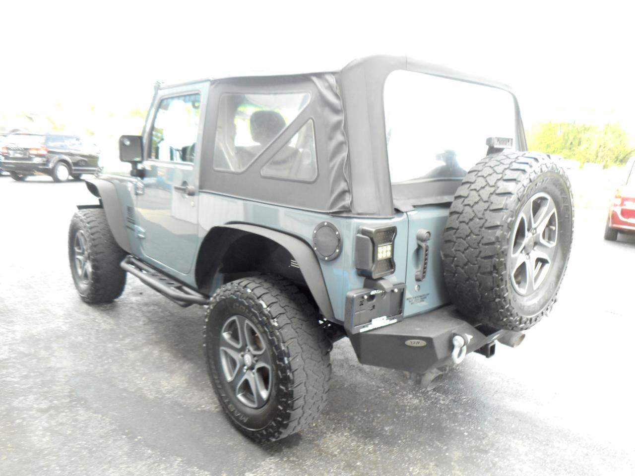 Jeep Wrangler 4WD 2dr Sport 2015