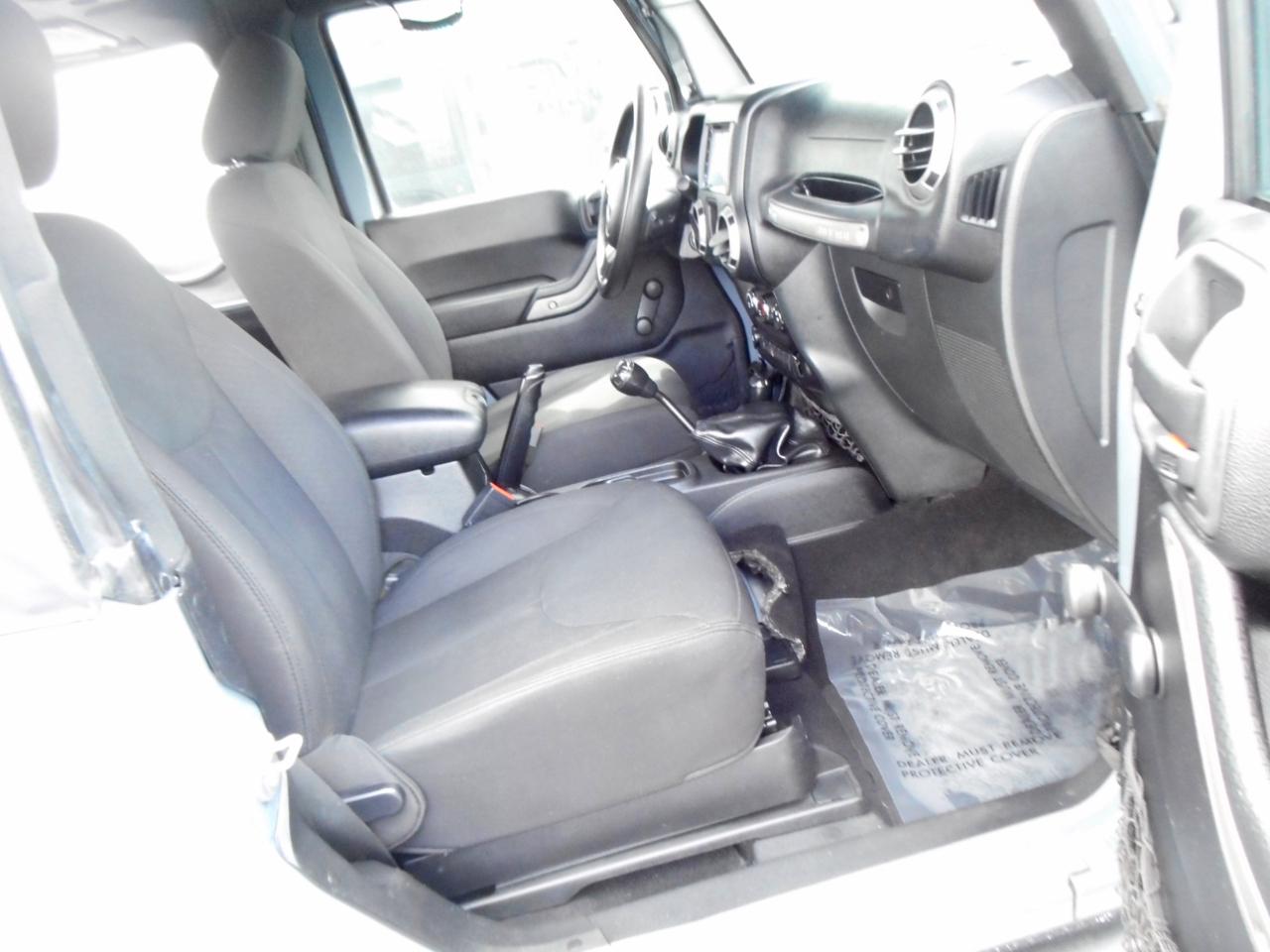 Jeep Wrangler 4WD 2dr Sport 2015