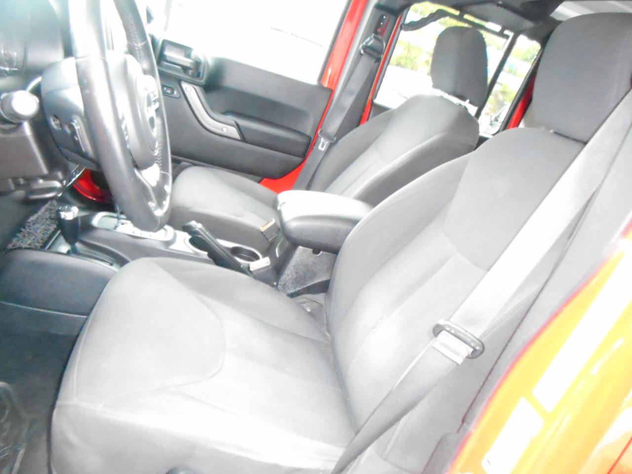 Jeep Wrangler Unlimited 4WD 4dr Sport 2015