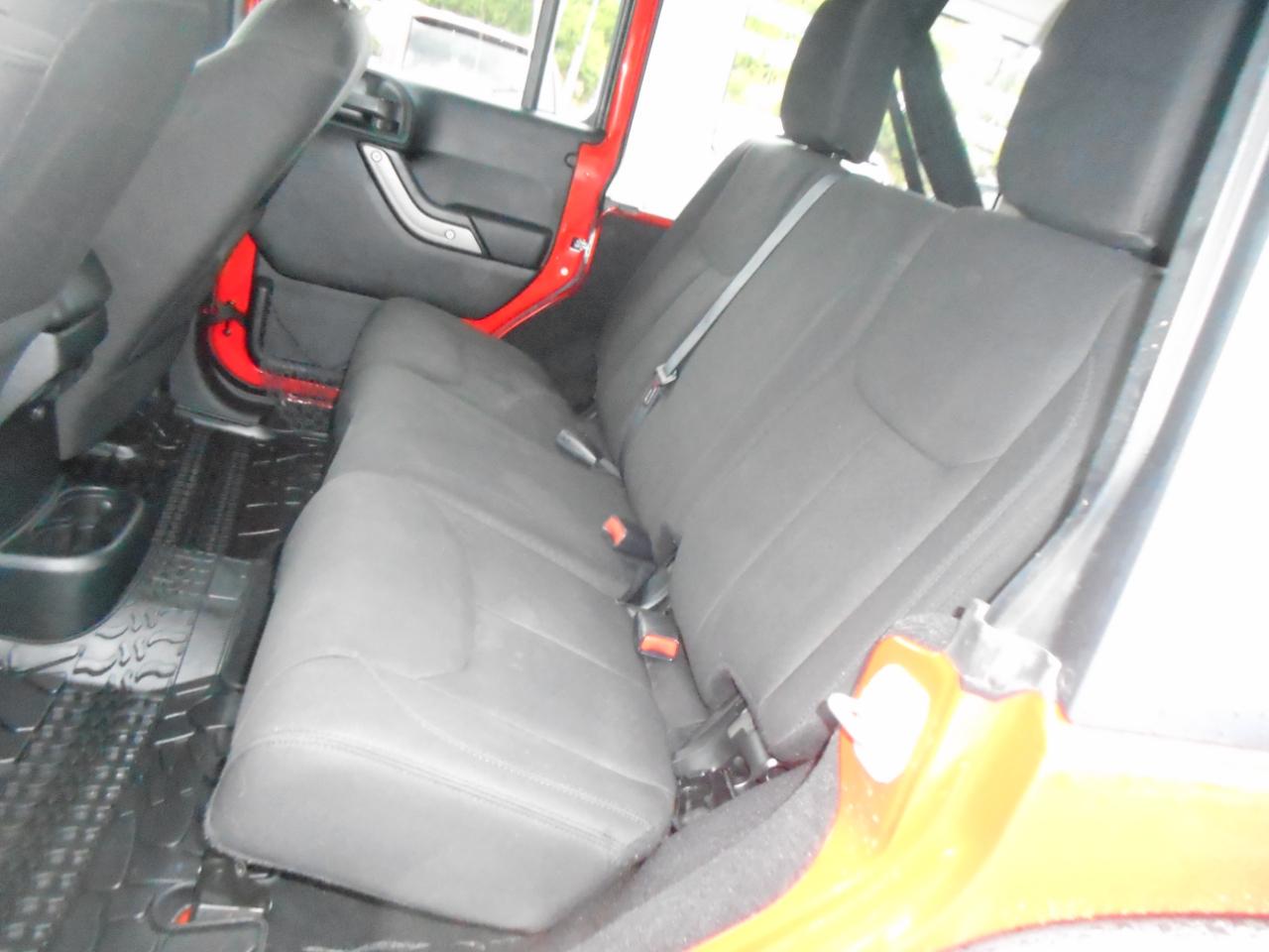 Jeep Wrangler Unlimited 4WD 4dr Sport 2015