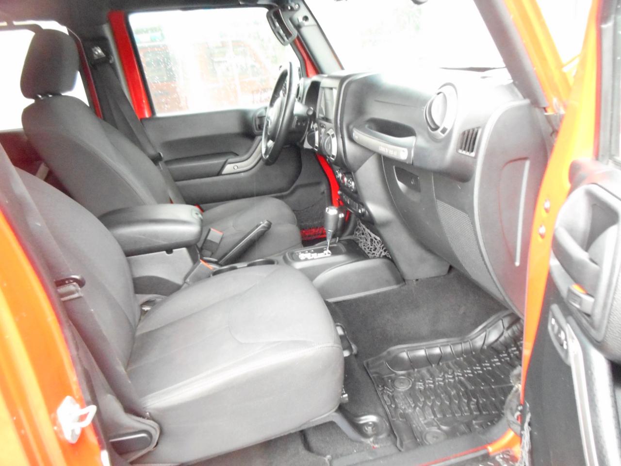 Jeep Wrangler Unlimited 4WD 4dr Sport 2015