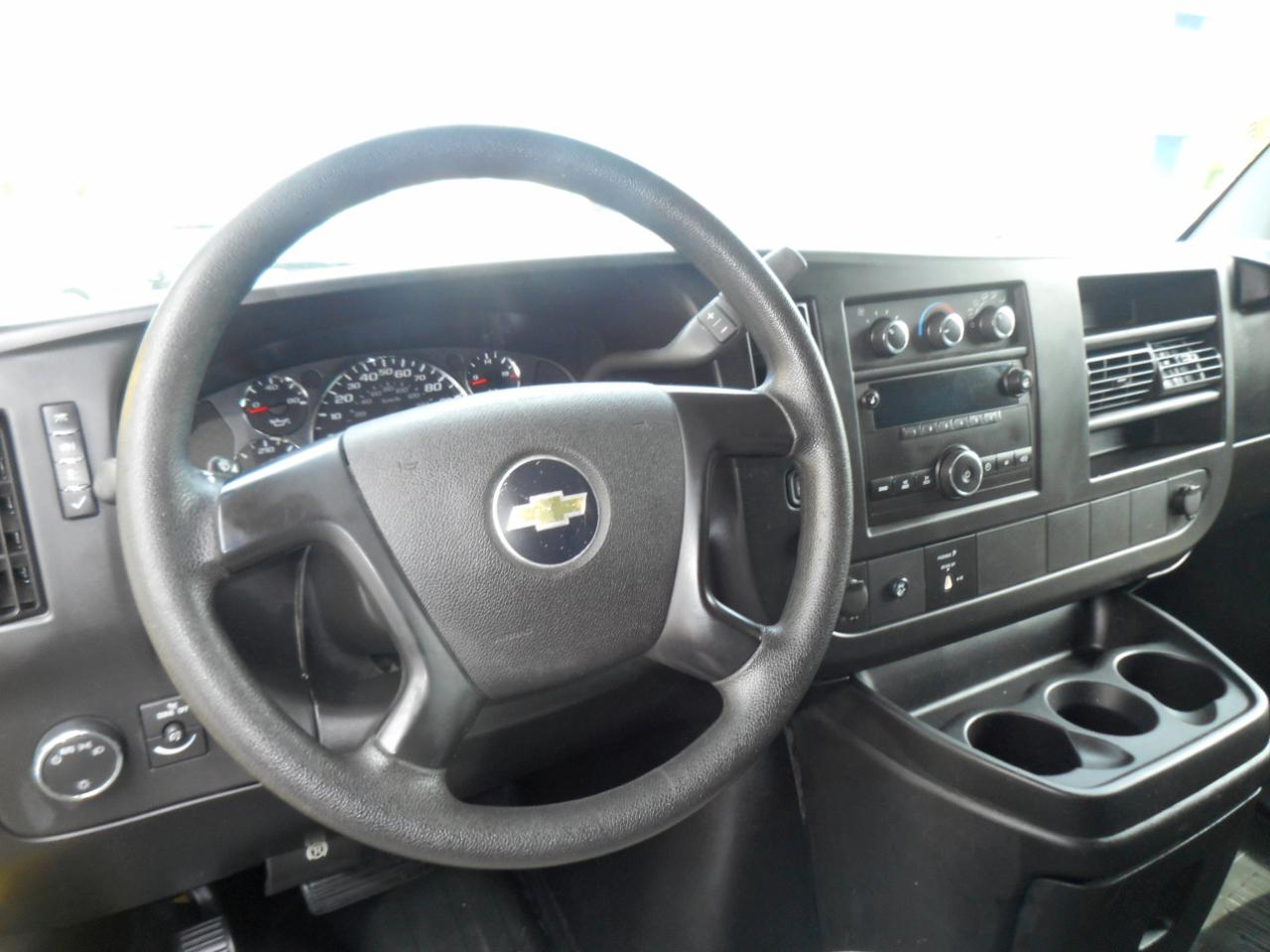 Chevrolet Express Cargo Van RWD 3500 155" 2011