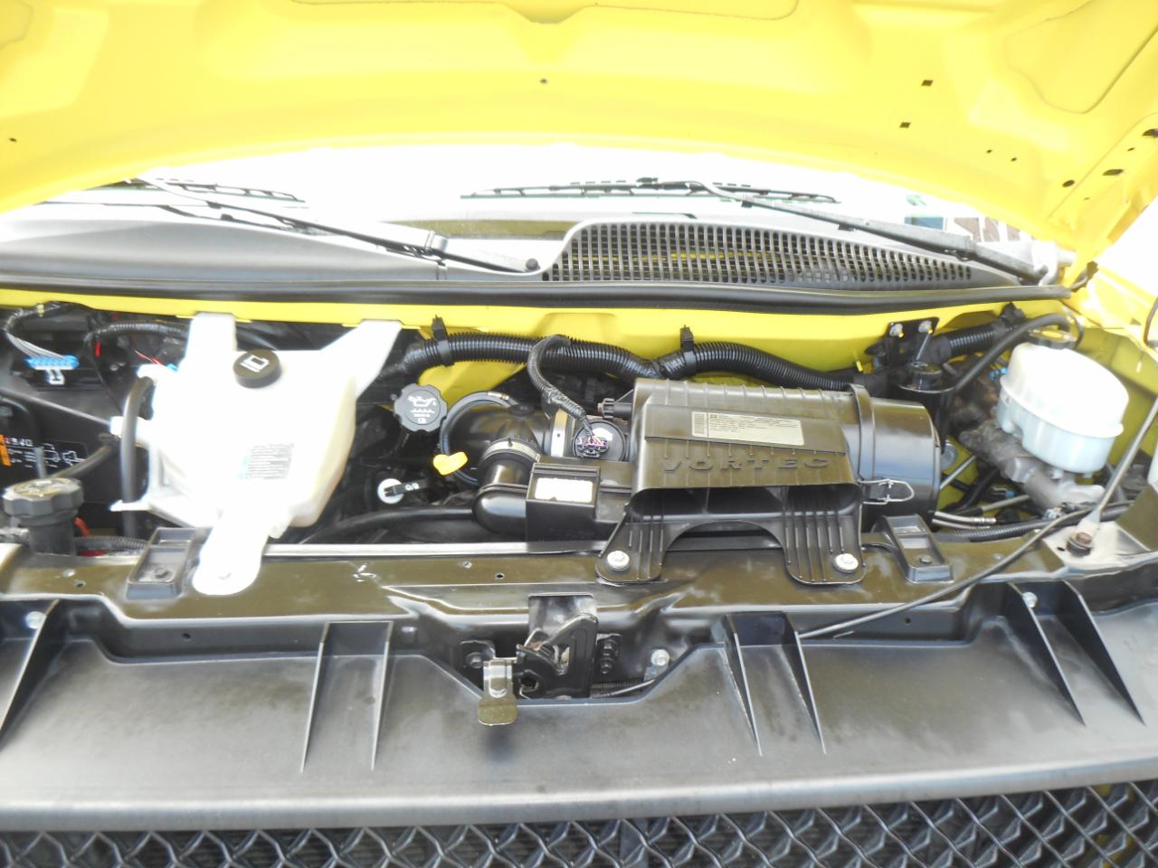 Chevrolet Express Cargo Van RWD 3500 155" 2011