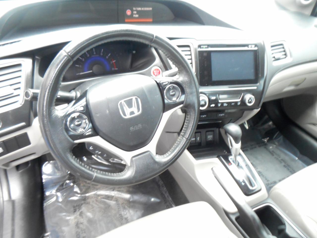 Honda Civic Sedan 4dr CVT EX-L 2015